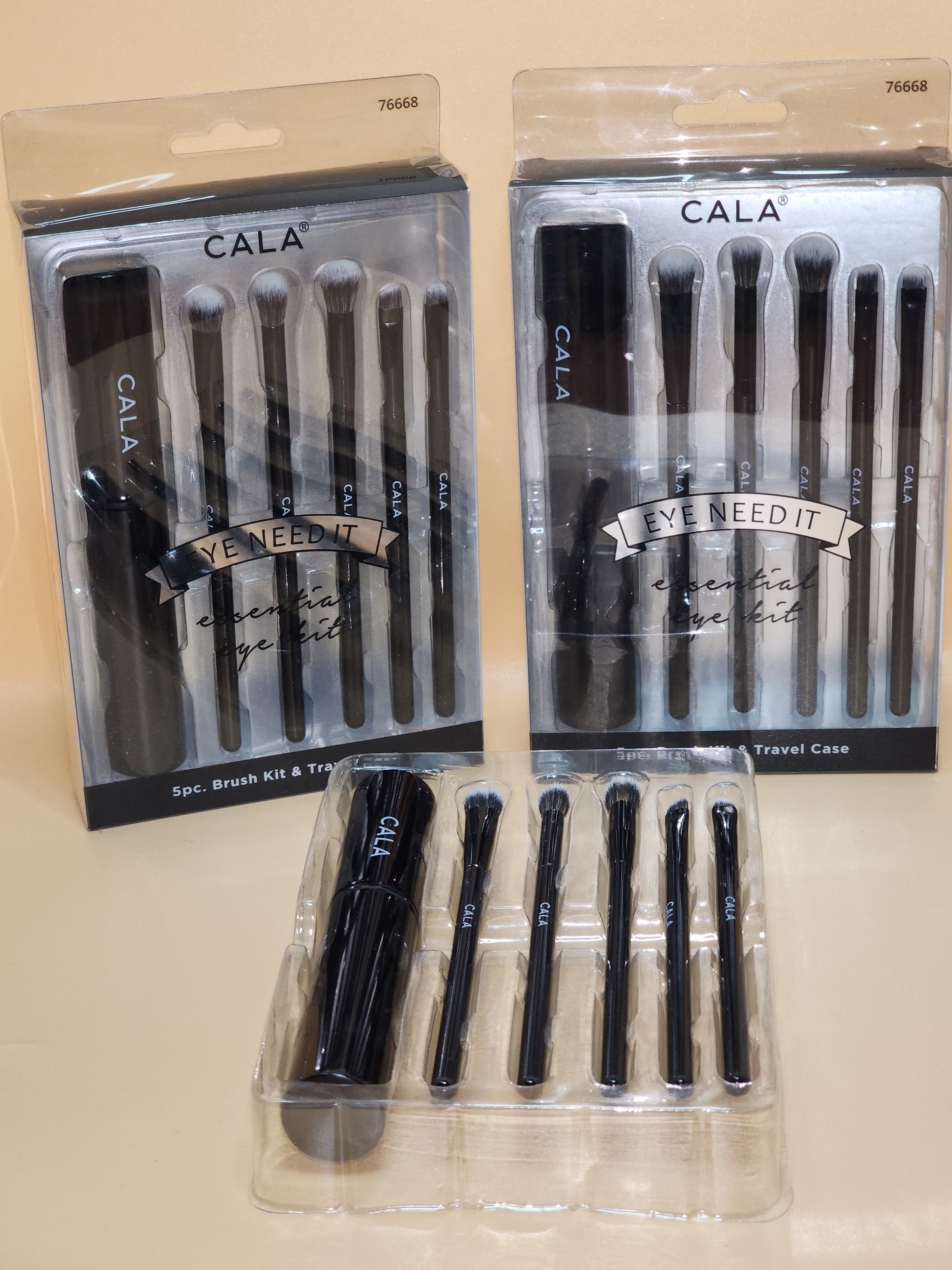 CALA | EYE NEED IT | Eye brush Travel Kit